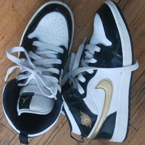 Kids Jordan 1’s